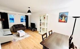 Nice 1 Bedroom In Chantilly